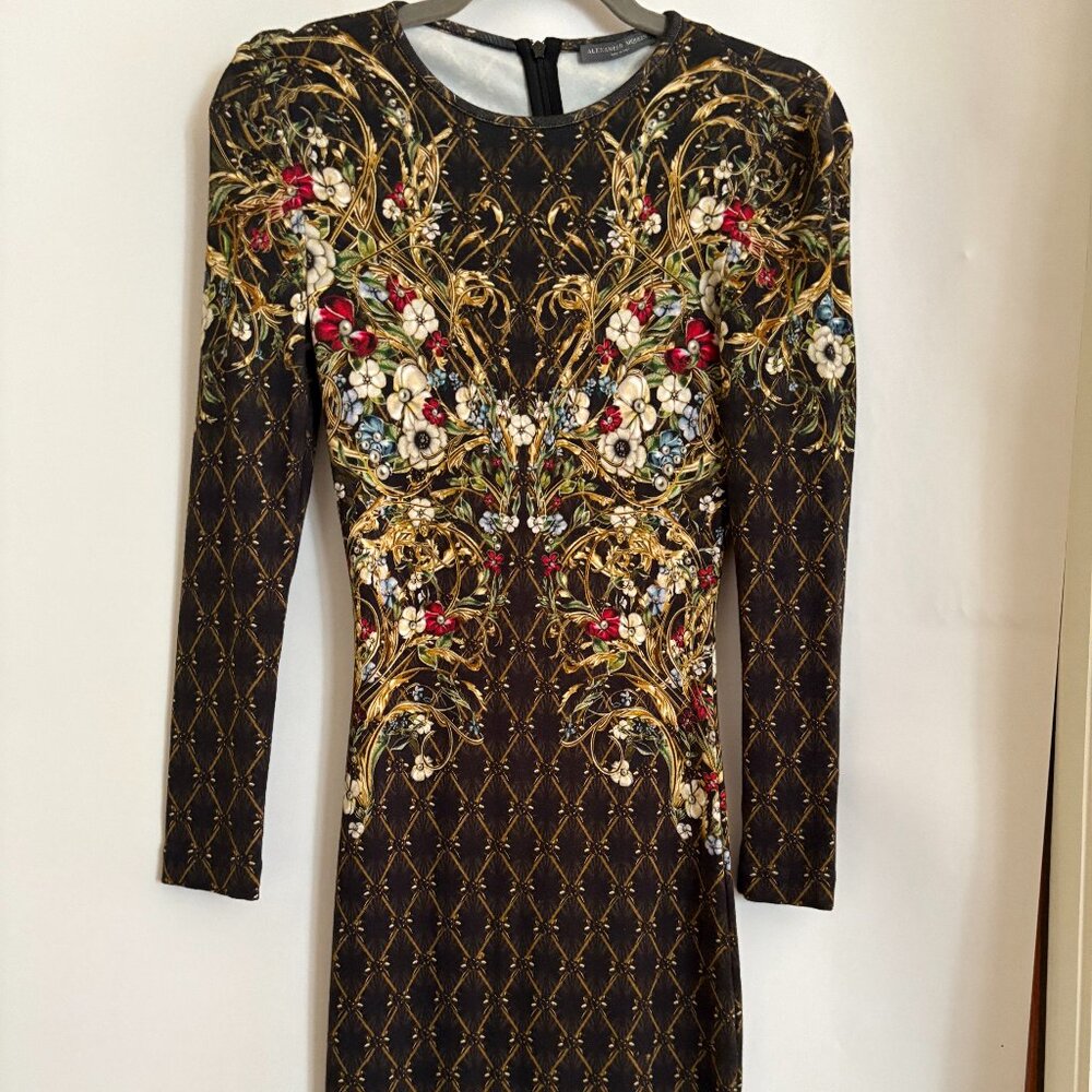 Alexander McQueen, Mid-length dress | Size: 38